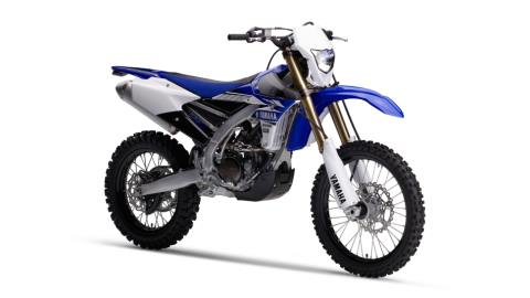 2017 Yamaha WR250F EU Racing Blue Studio 001 480