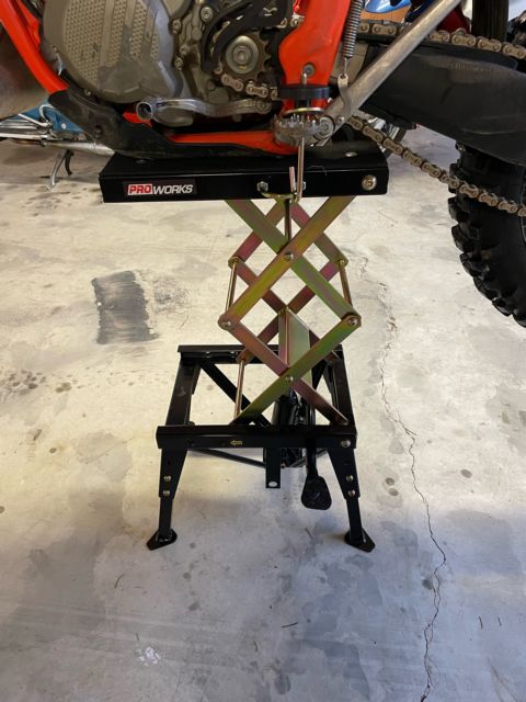 scherenlift hub
