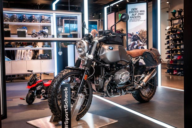 bwm motorrad pop up store christof 1