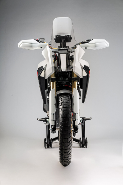 hond sb125m x designstudie christof 13