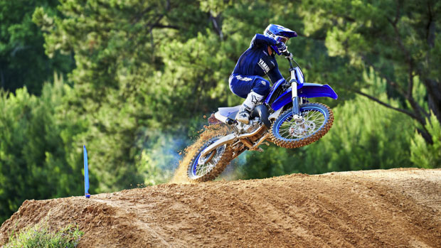 2022 yam yz125lc eu dpbse act 004 03 preview 3