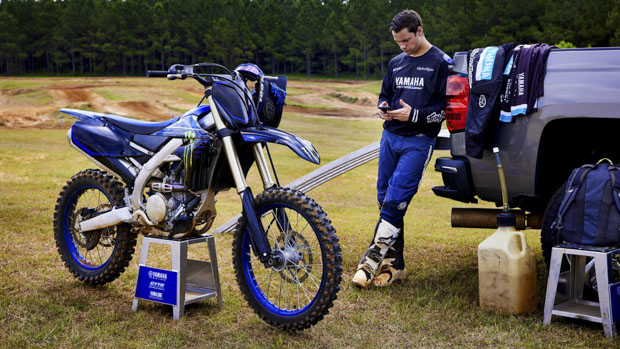 2022 yam yz250fsv eu yb sta 002 03 preview 11