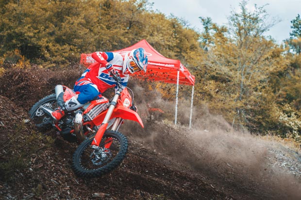 rr 300 2t action 4