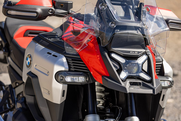bmw r1300gs adventure 2024 28