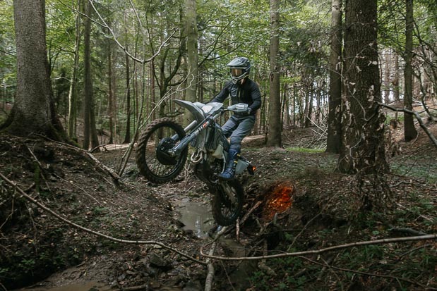 195811 fe 350 pro 2026 action 307