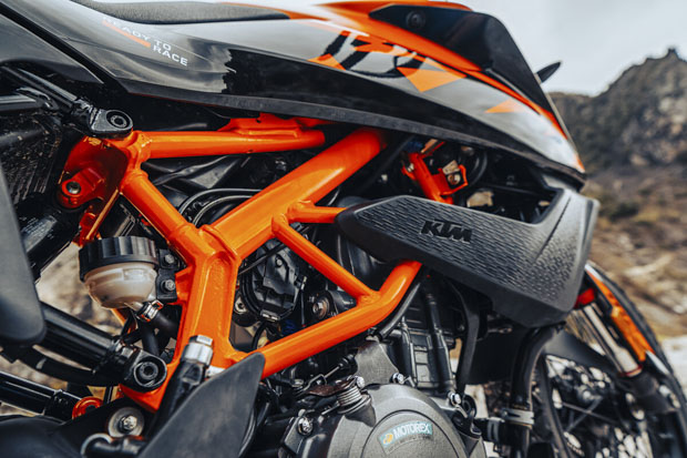 ktm 390 adventure 2023 5