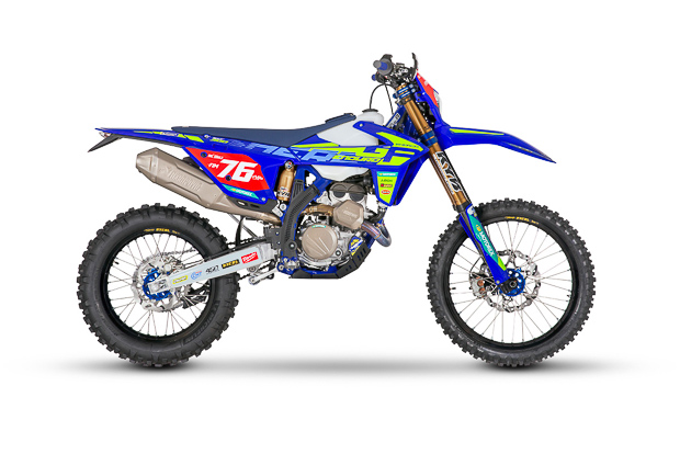 1 300 sef macdonald replica 1200x800 42