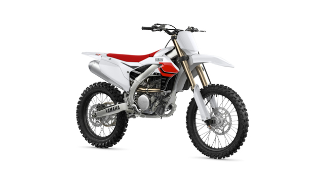 2026 yamaha yz250fsv eu anniversary white 360 degrees 001 03 2