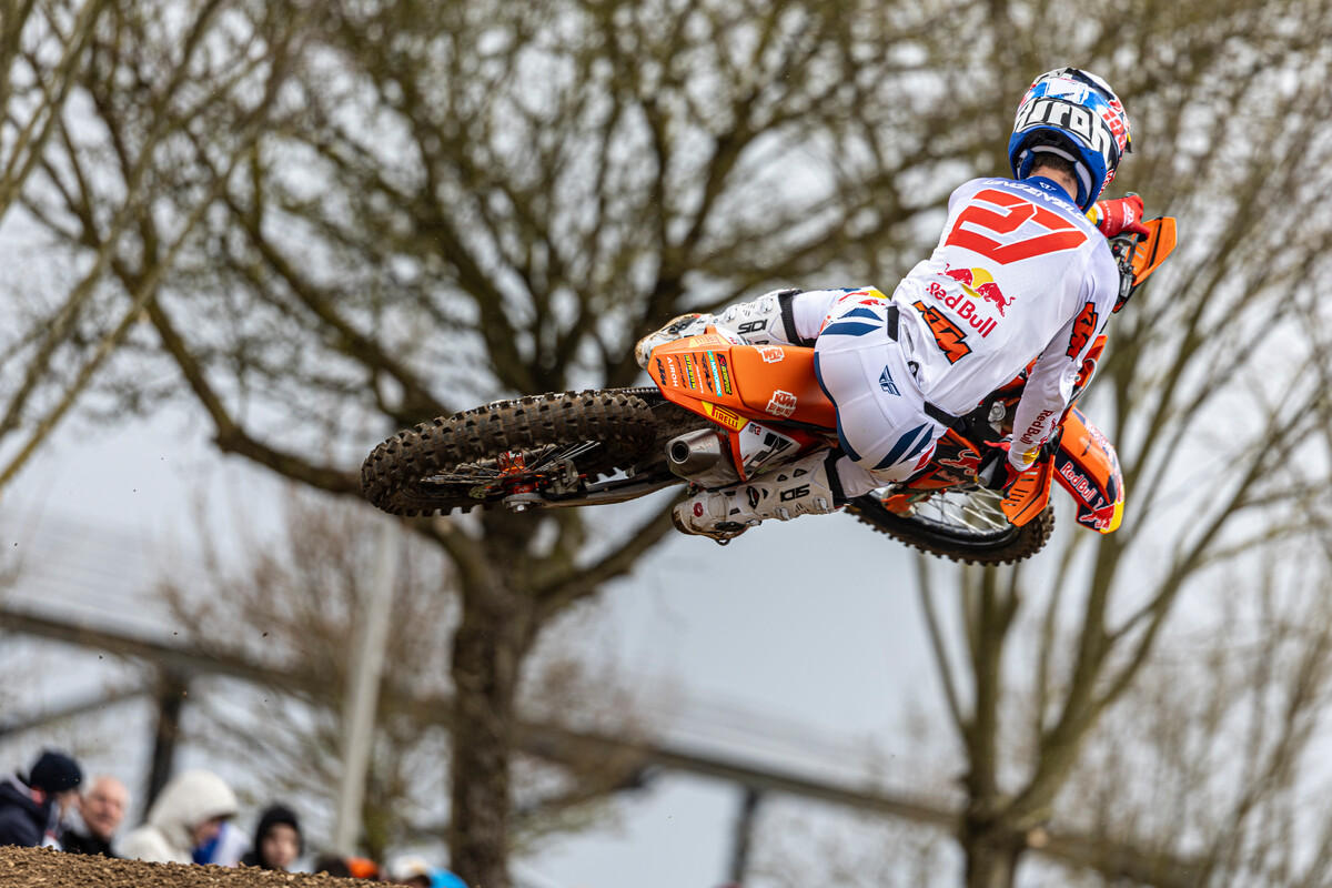 simon laegenfelder 2025 ktm 250 sx f st jean dangely