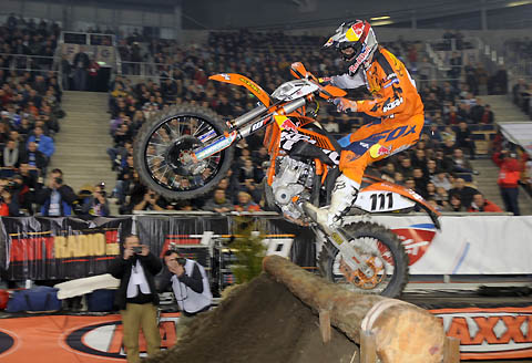2012-12-indoor-lodz-blazusiak