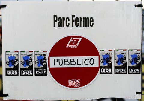 2013-09-ISDE parc-ferme2