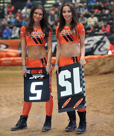 2015 01 Gridgirls