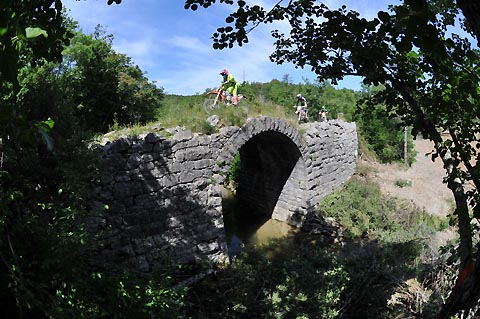 2015 05 30 enduro em buzet ambiente2