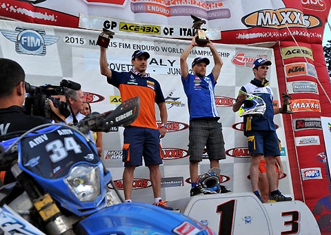 2015 06 wm italien1 Siegerehrung E1