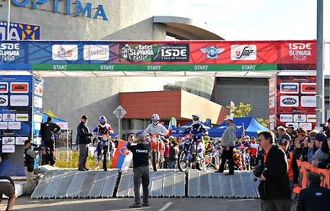 2015 09 isde 1 Start