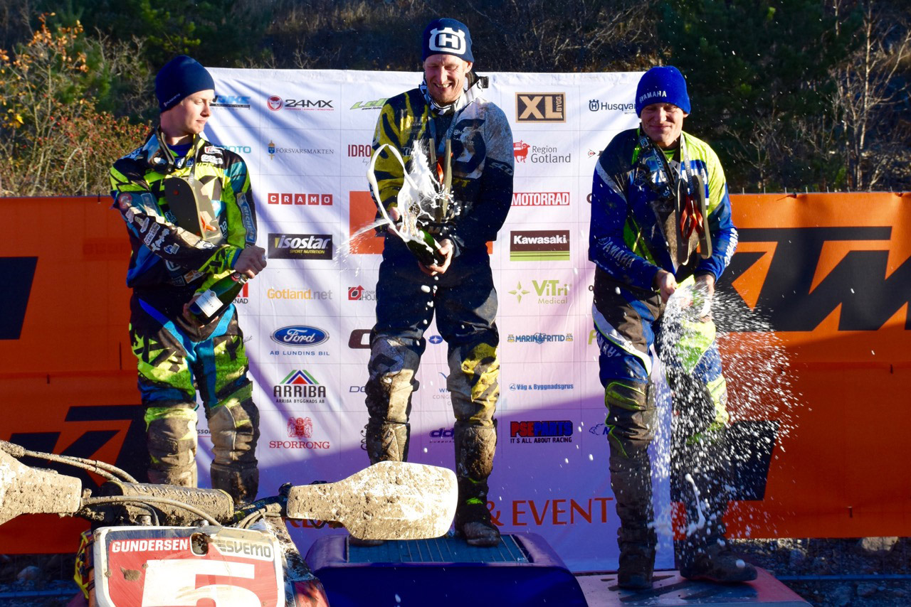 2016 11 ggn podium