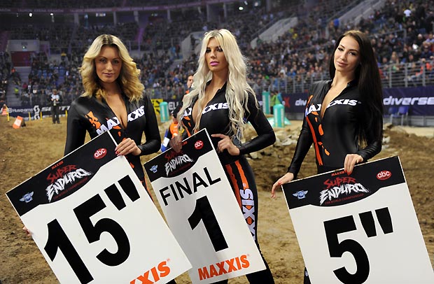 2017 12 09 sewm polen gridgirls