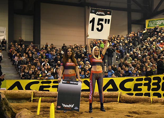 2020 01 04 gridgirls