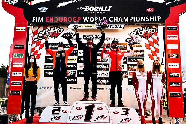 2020 11 07 podium