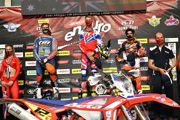 2021 06 26 podium
