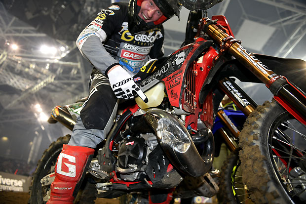 2021 12 04 superenduro hentschel auspuff