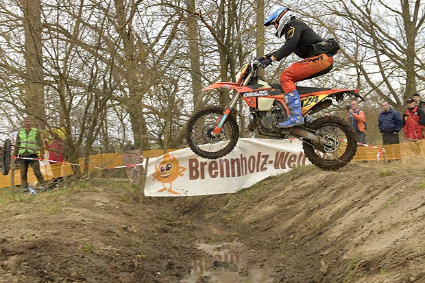 2025 03 23 x thoms schlammloch