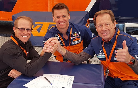 BakerBeirerDecoster 2016