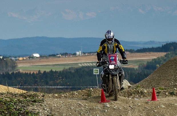 p90281243 highres bmw motorrad gs trop