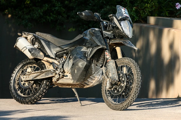 ktm 790 adventure r p2 01