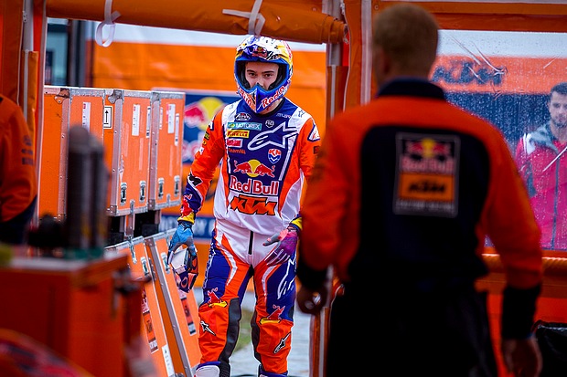 253176 mxon red bud usa