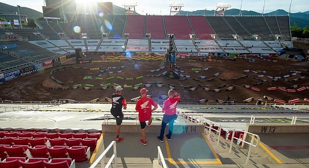 stadium slc1