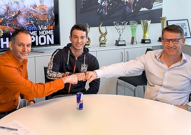 vialle contract 2025