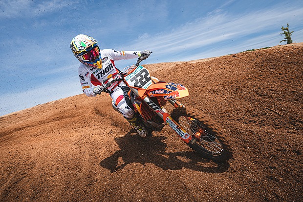 440200 tc ktm highres 27