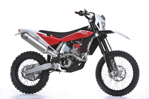 Husky_TE511_3-2011