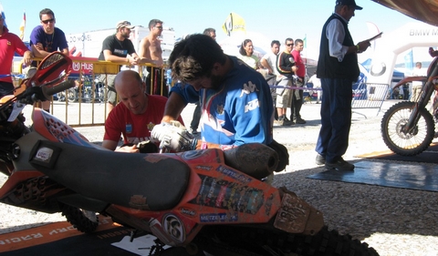 KTM_serv_isde