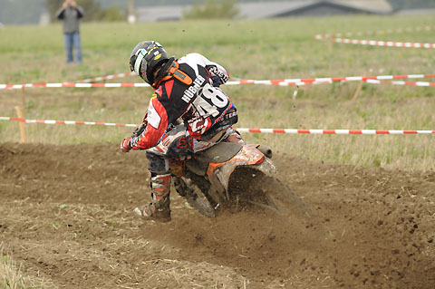 2010-10-dem-Tuch-Hbner