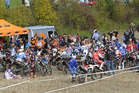 2010-10-dem-streitb-fahrerfeld
