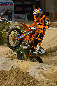 2010-11-Vegas_Blazusiak_Ruiz_photo