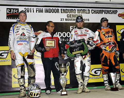 2010-11-indoor-Podium