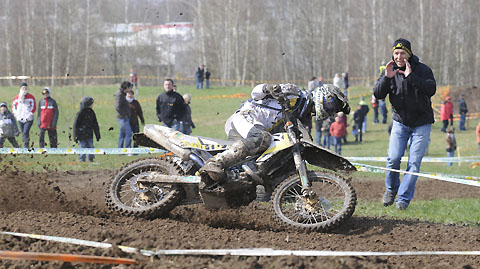 2010-Sonneberg-Musquin_Sturz_vor_Eckenbach