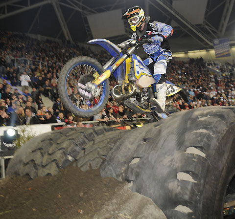 2011-12-kingsofextreme1