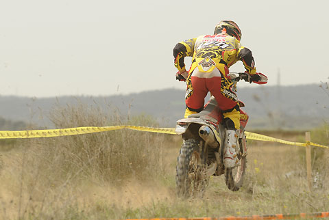 2011-4-3wec-aholo_auf_und_davon
