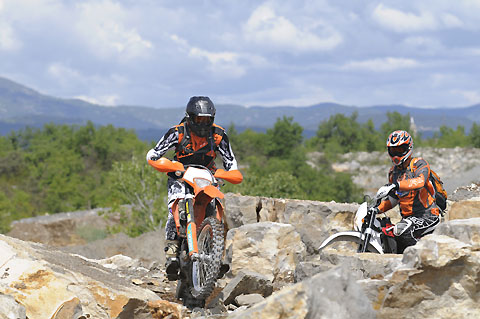 2011-5-Enduro-on-the-rocks
