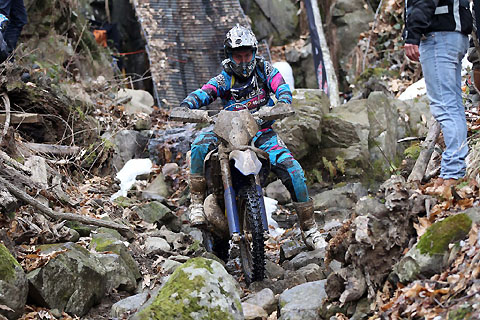 2012-02-hellsgate-galindo