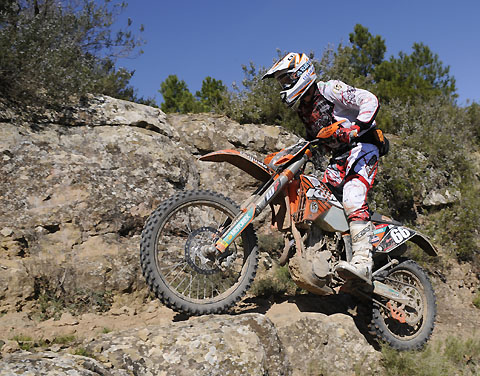 2012-03-11-santolino-action copy