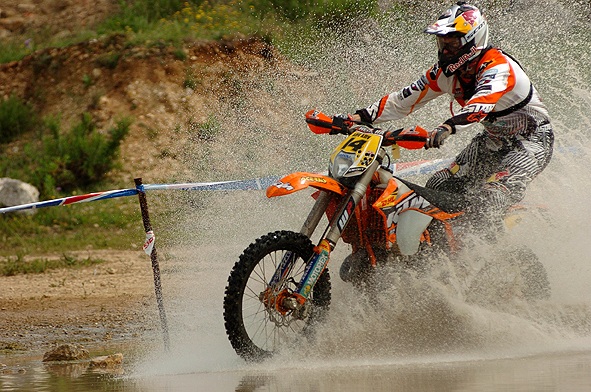 2012-05-wm-portugal-knight1